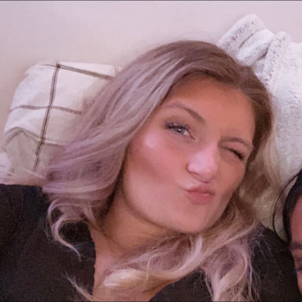 Meet your Posher, Lizzy